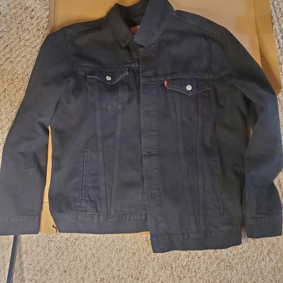 Levis XL black denim jacket - Picture 5 of 5